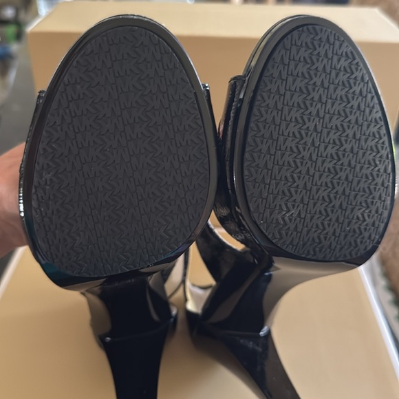 Michael Kors Black Crinkled Patent Berkley Strap Heels with Zipper Detail - Picture 4 of 11